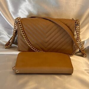 Elegant Tan Quilted Women's Bag with Gold Chain